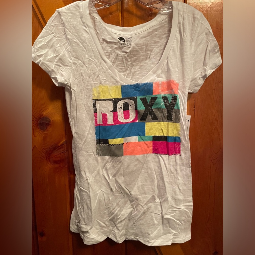 Roxy juniors t-shirt. White. Medium. New with tags